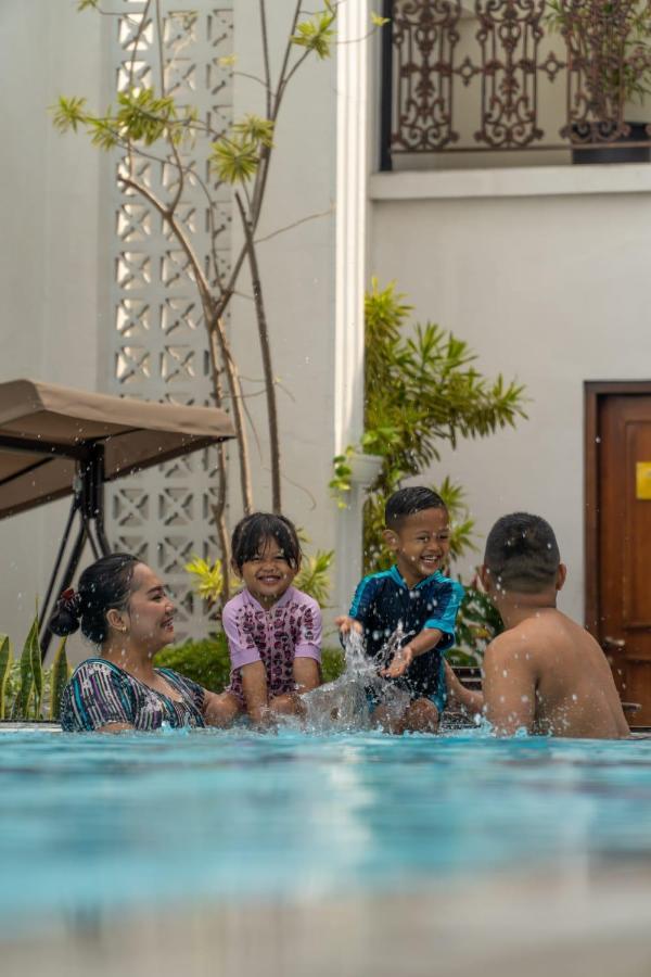 יוגיאקרטה D'Senopati Malioboro Grand Hotel מראה חיצוני תמונה
