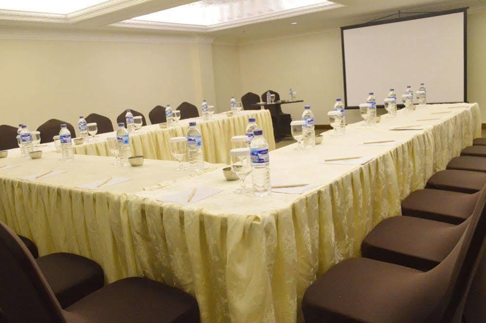יוגיאקרטה D'Senopati Malioboro Grand Hotel מראה חיצוני תמונה