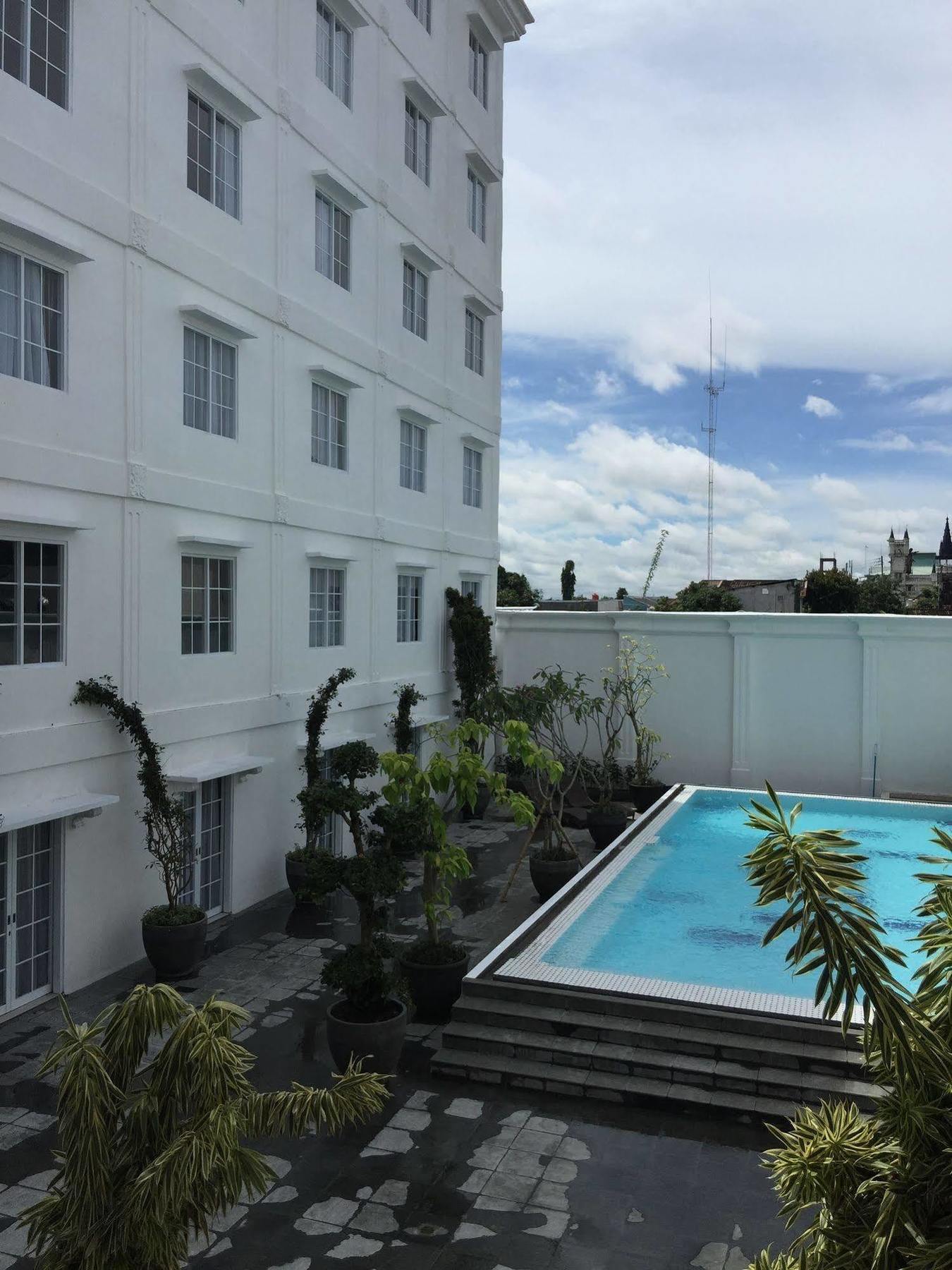 יוגיאקרטה D'Senopati Malioboro Grand Hotel מראה חיצוני תמונה
