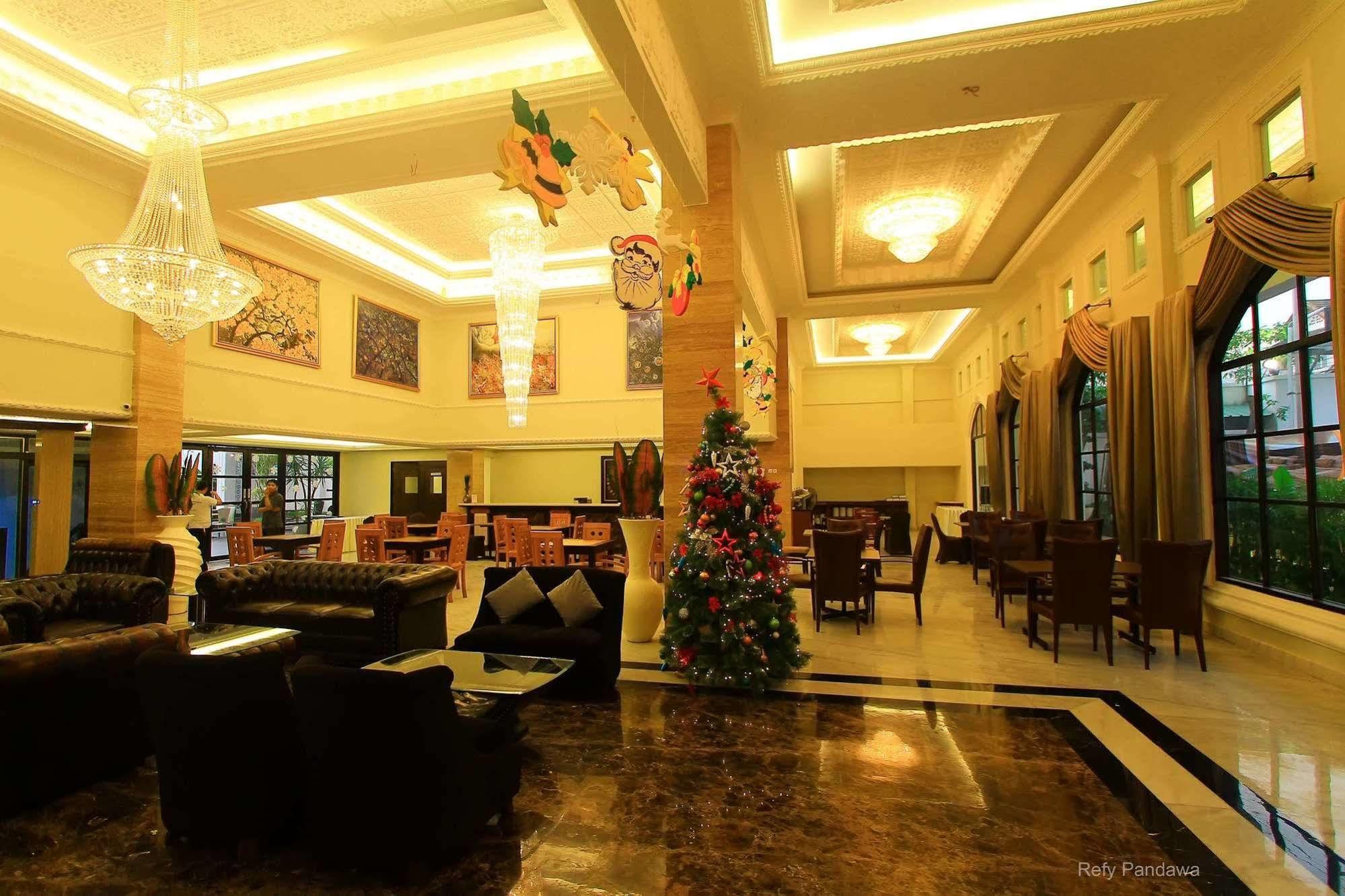 יוגיאקרטה D'Senopati Malioboro Grand Hotel מראה חיצוני תמונה